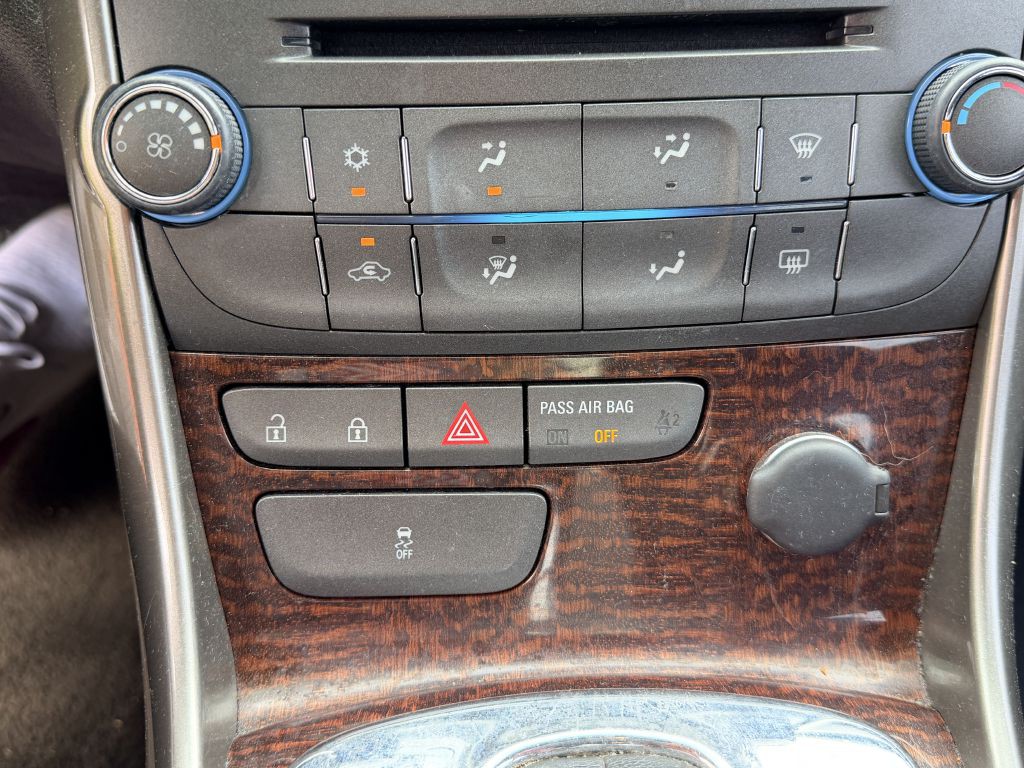 2013 Chevrolet Malibu Image 17