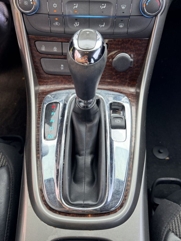 2013 Chevrolet Malibu Image 18