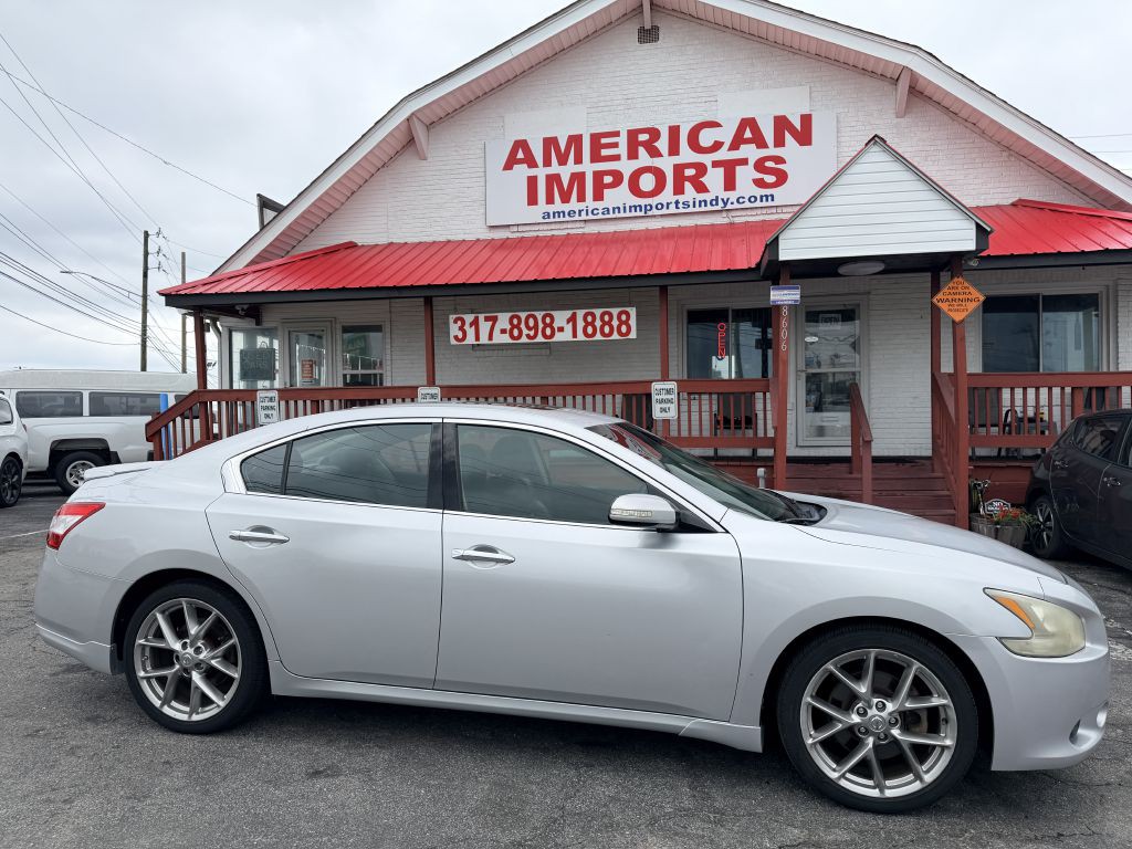 2010 Nissan Maxima Image 1