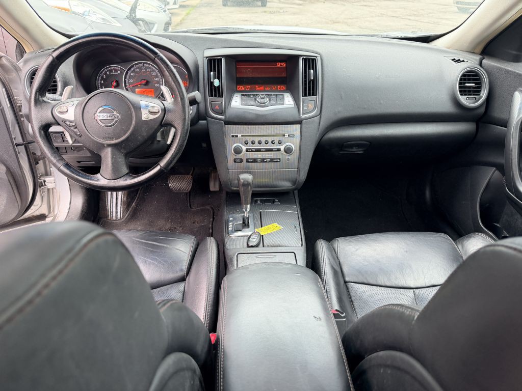 2010 Nissan Maxima Image 6
