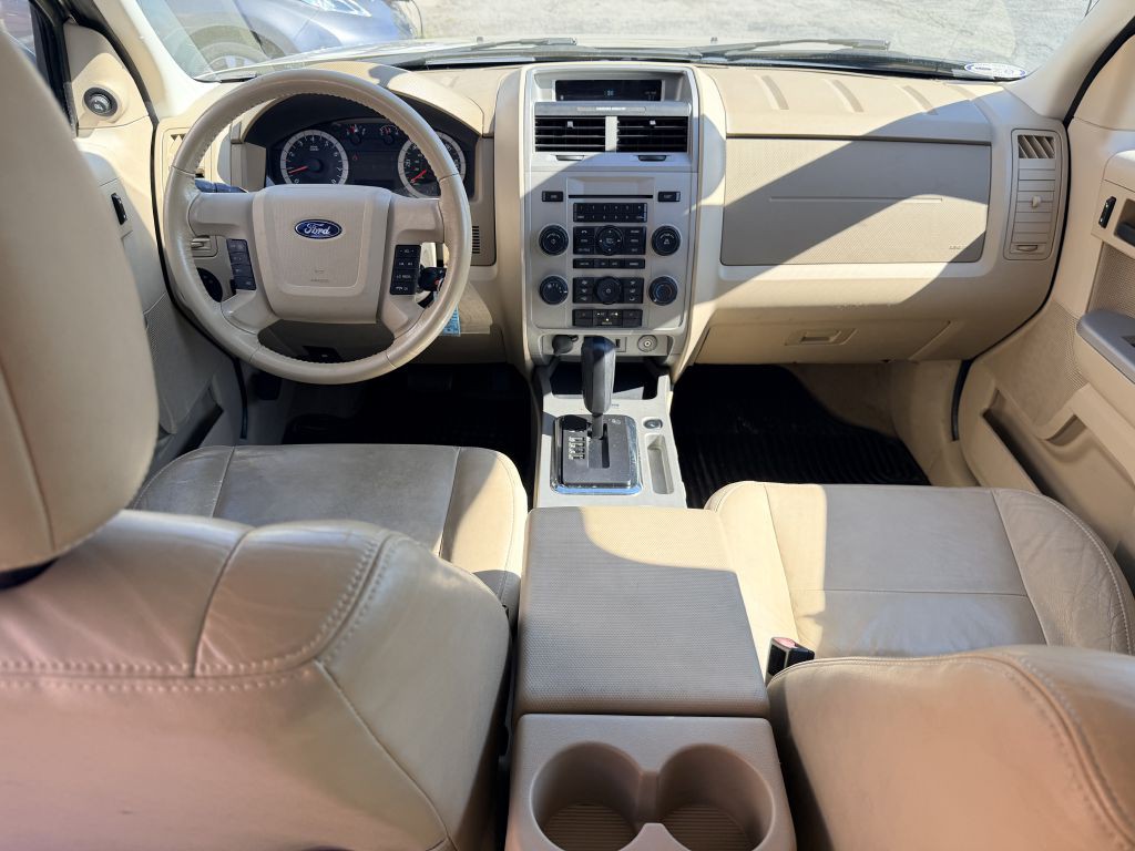 2011 Ford Escape Image 8