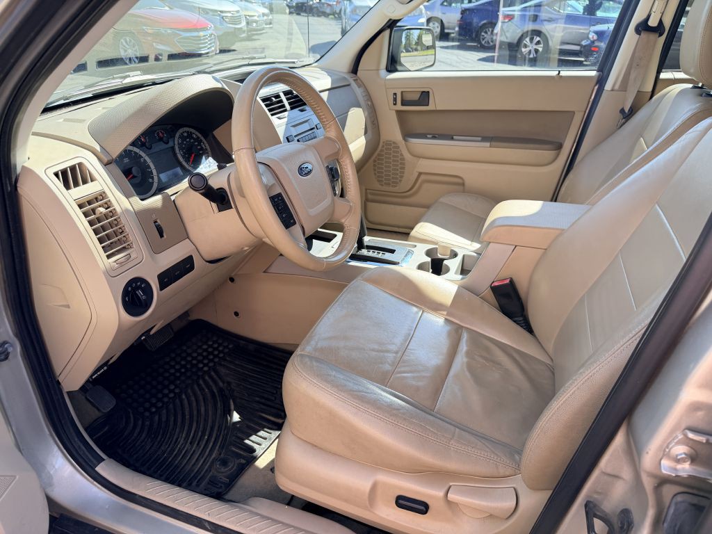 2011 Ford Escape Image 11