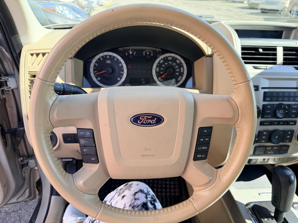 2011 Ford Escape Image 12