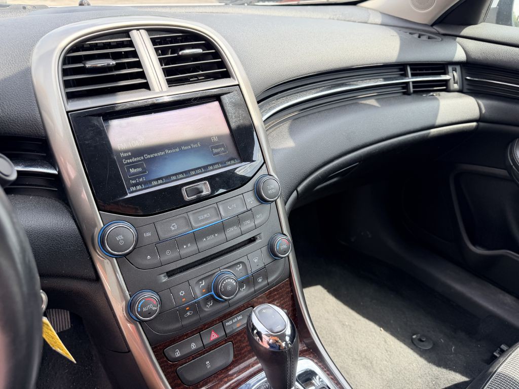 2013 Chevrolet Malibu Image 10