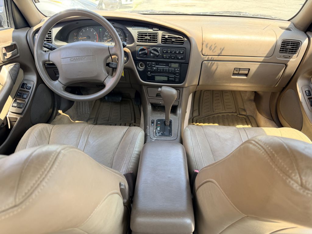 1994 Toyota Camry Image 6