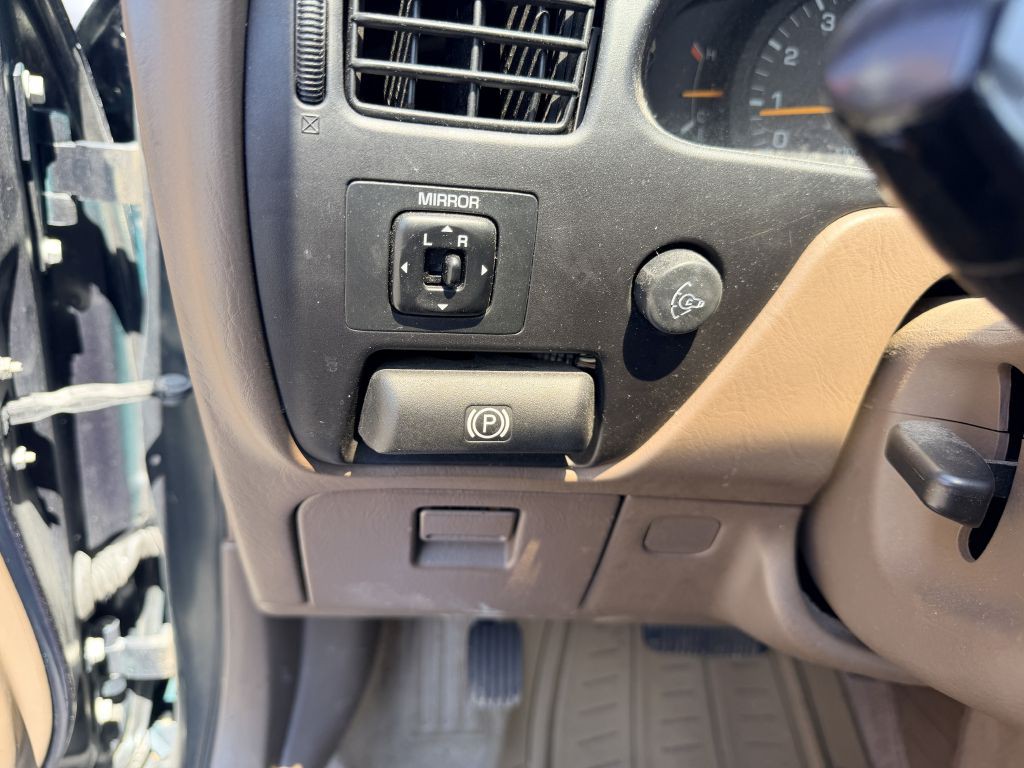 1994 Toyota Camry Image 12