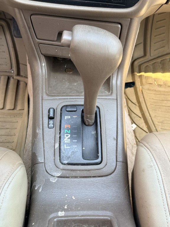 1994 Toyota Camry Image 17