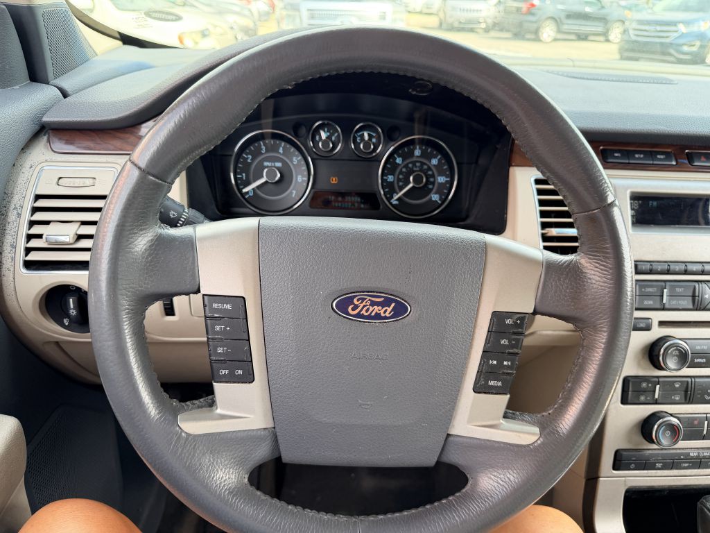 2009 Ford Flex Image 12