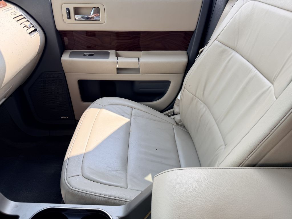 2009 Ford Flex Image 14