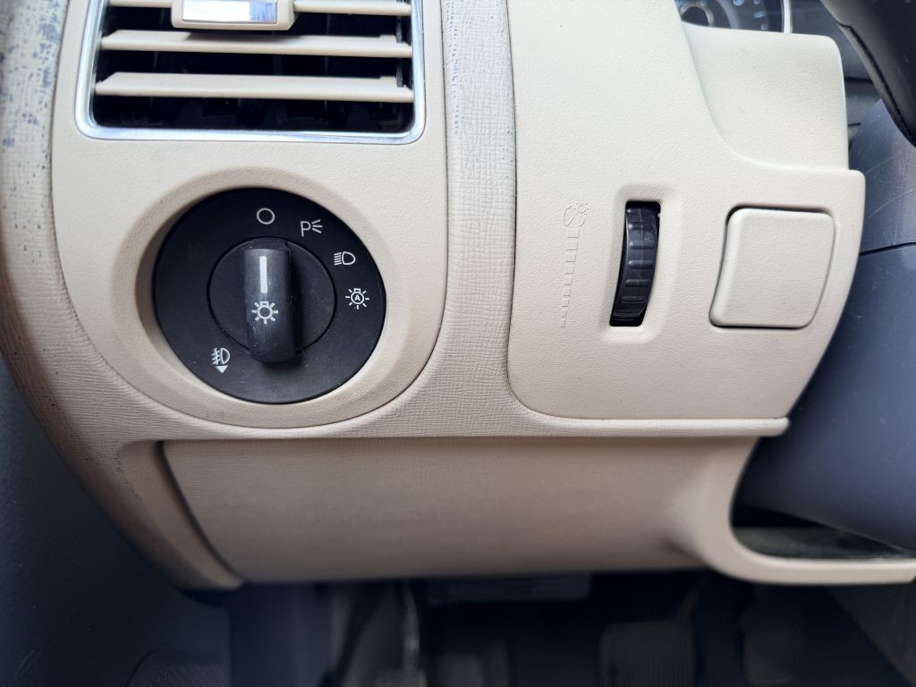 2009 Ford Flex Image 15