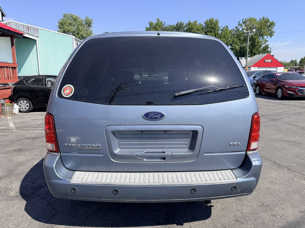 2004 Ford Freestar Image 4