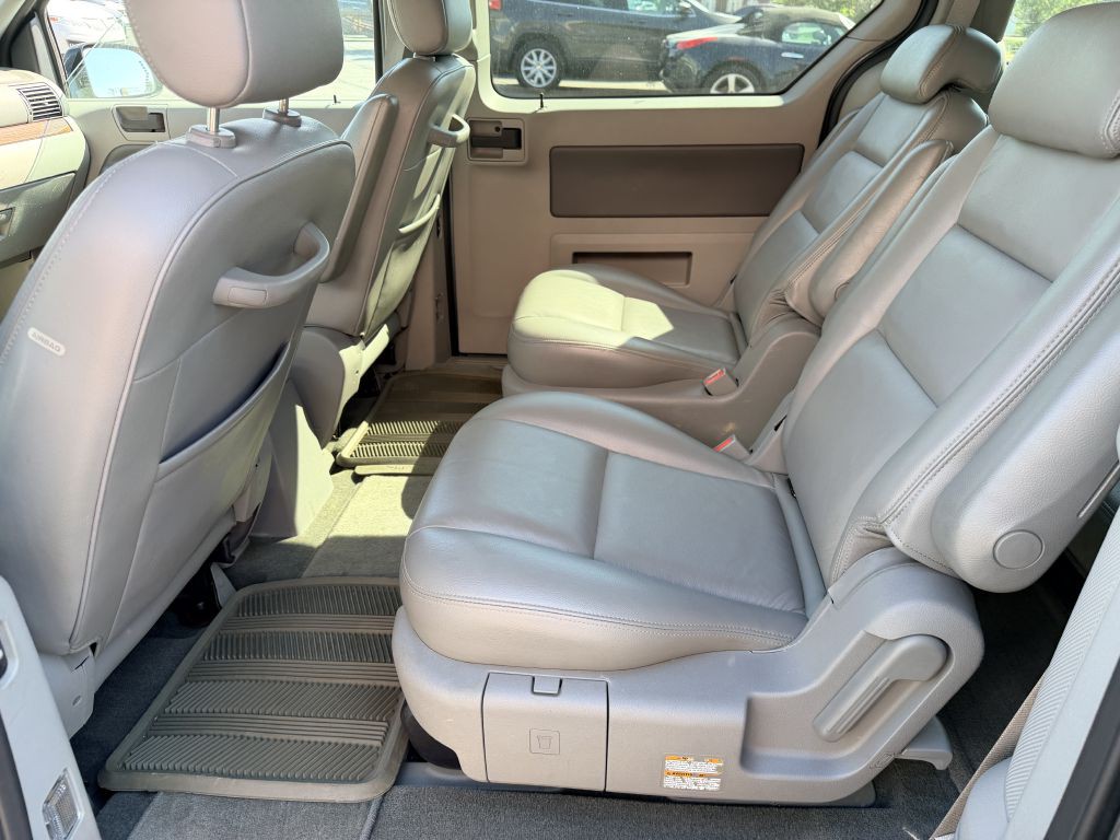 2004 Ford Freestar Image 7