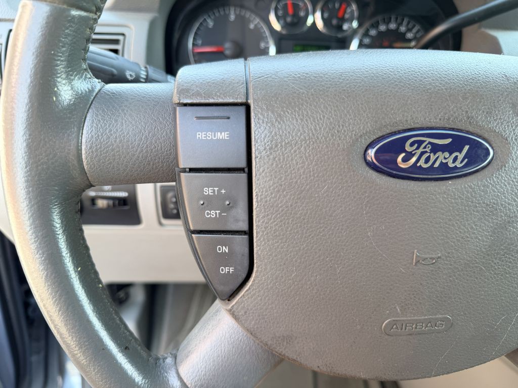 2004 Ford Freestar Image 15