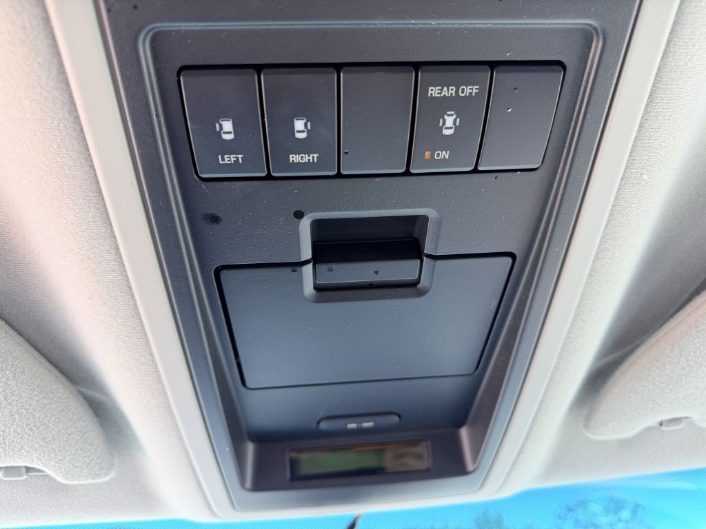 2004 Ford Freestar Image 24