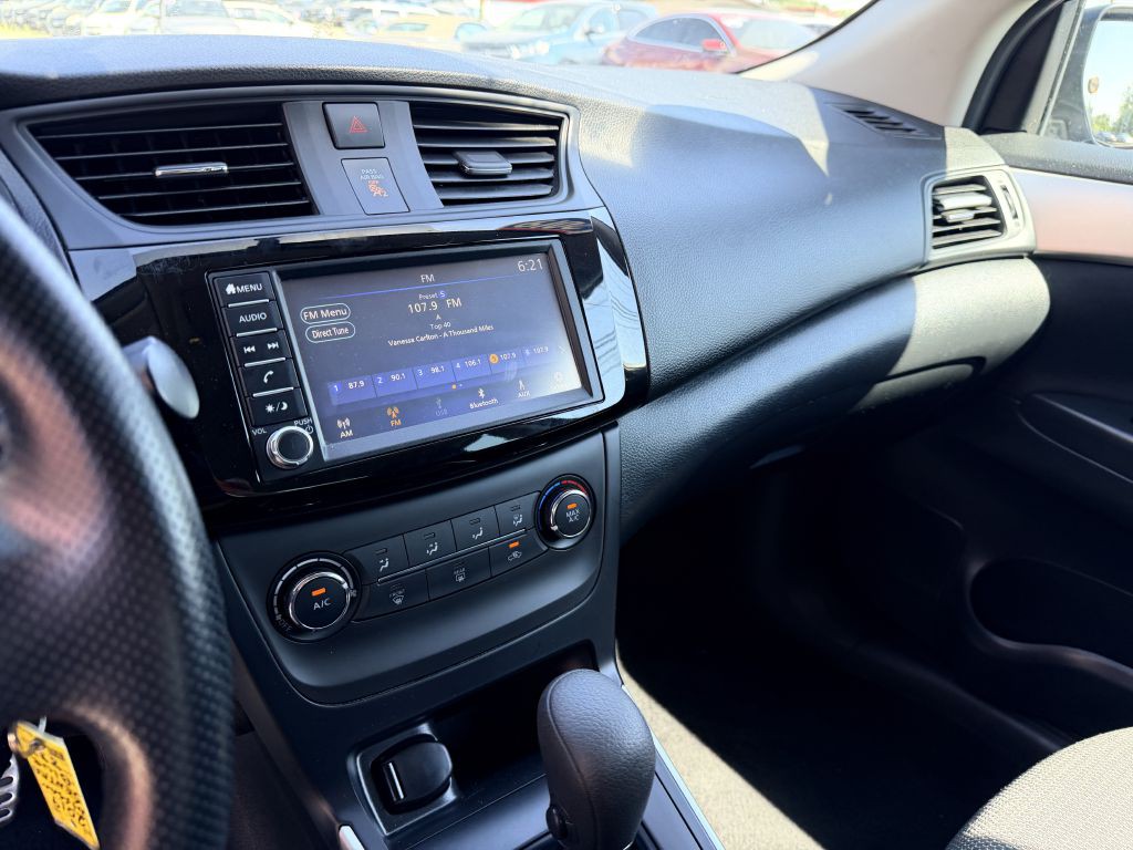2019 Nissan Sentra Image 10