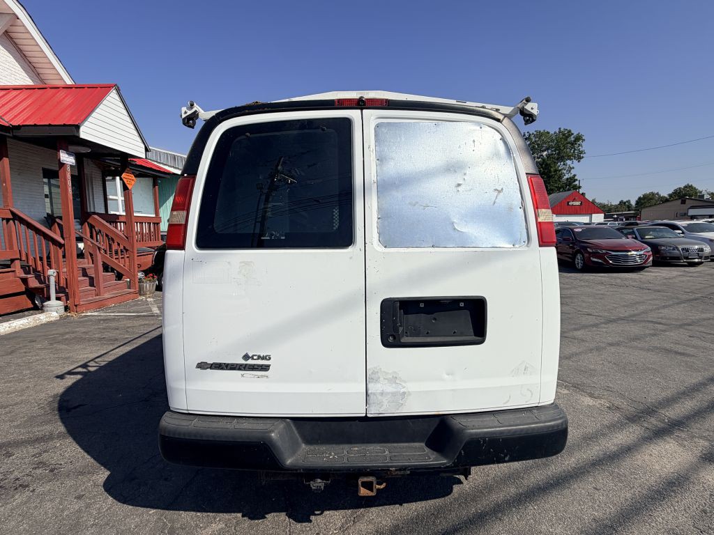 2012 Chevrolet Express Image 5