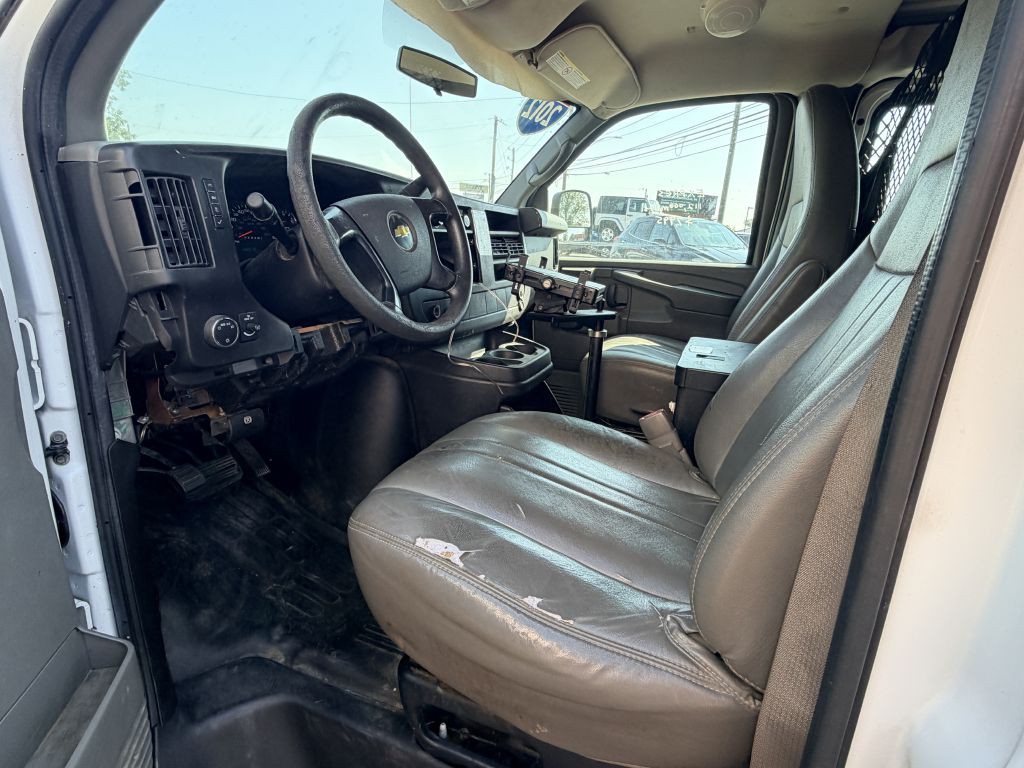 2012 Chevrolet Express Image 6