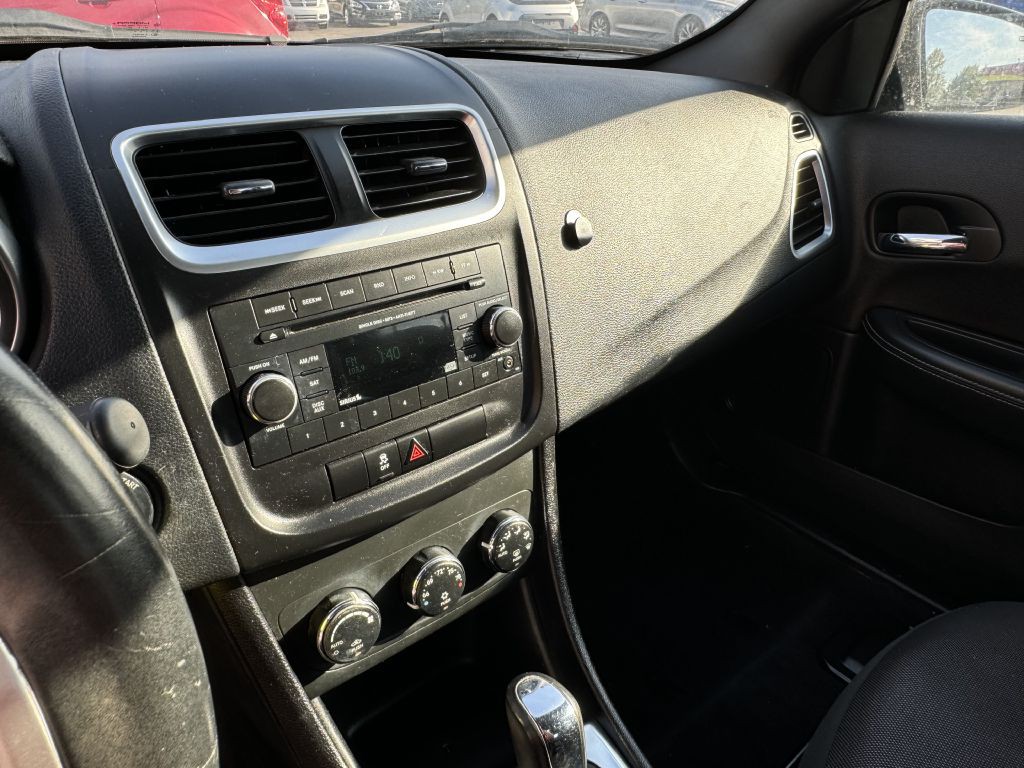 2013 Dodge Avenger Image 10