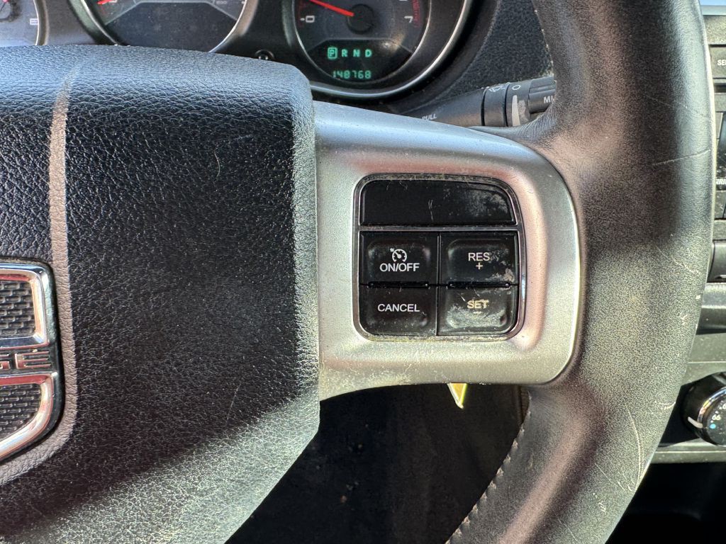2013 Dodge Avenger Image 17