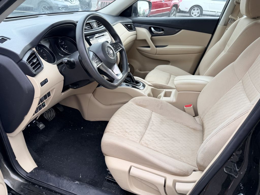2017 Nissan Rogue Image 9