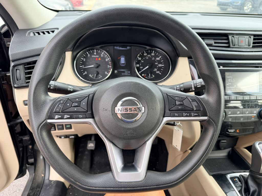 2017 Nissan Rogue Image 10