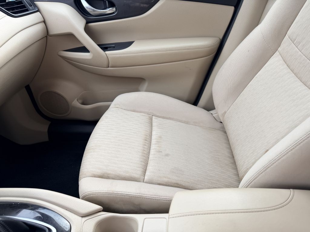 2017 Nissan Rogue Image 12