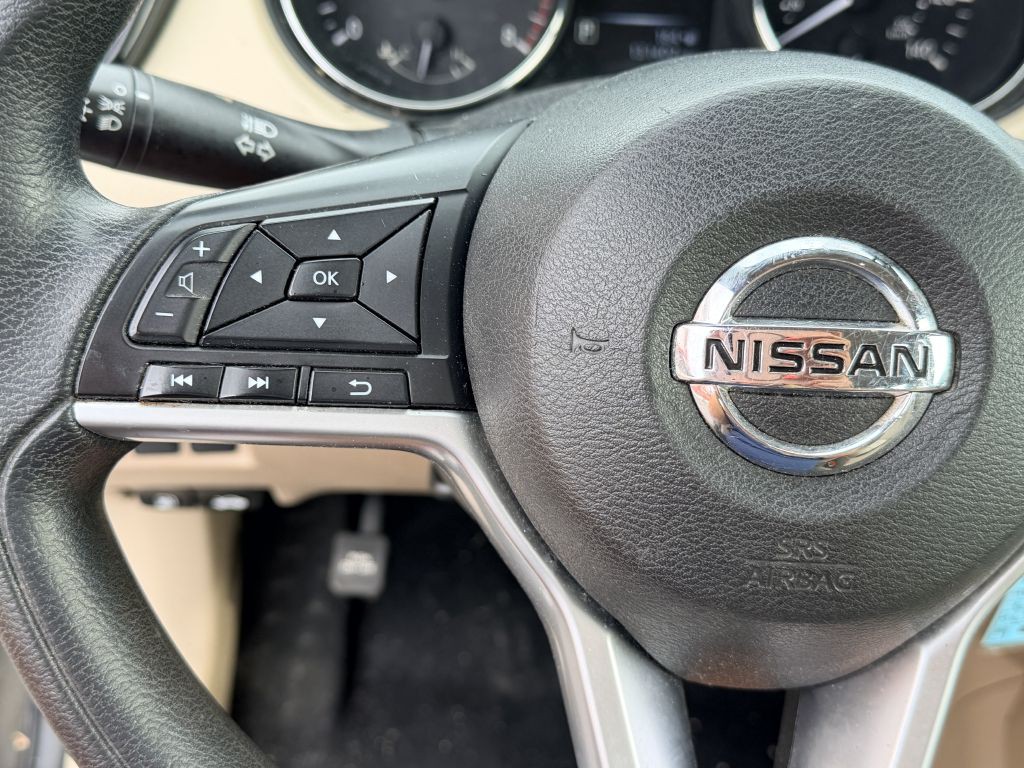 2017 Nissan Rogue Image 15