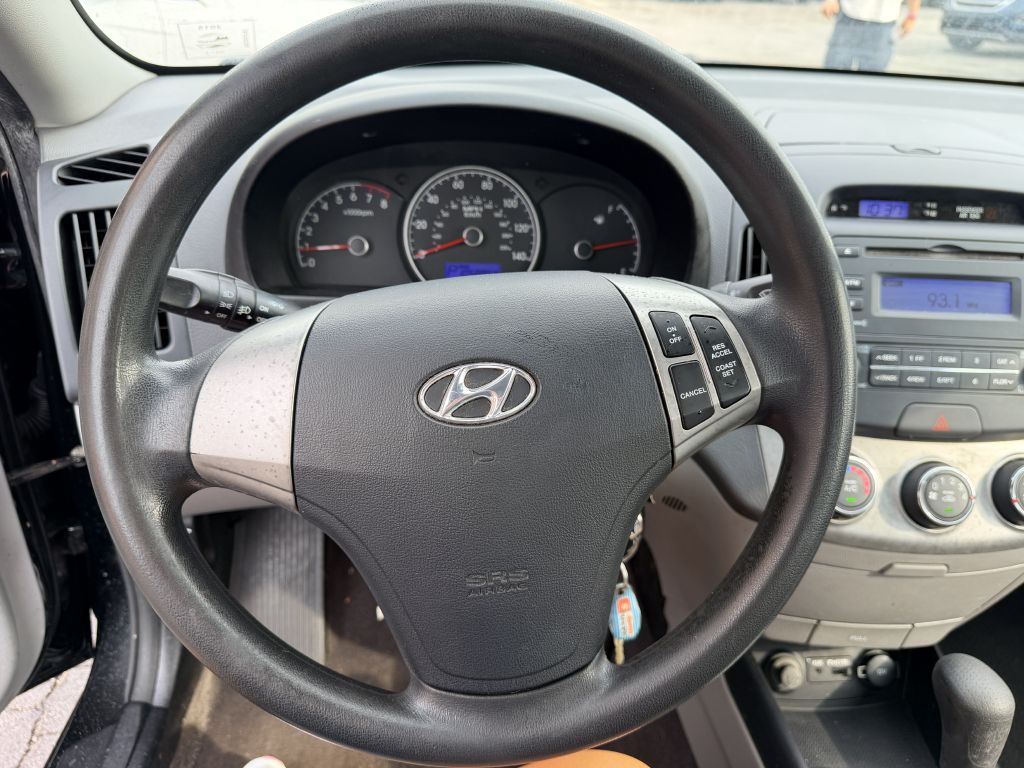 2010 Hyundai Elantra Image 9