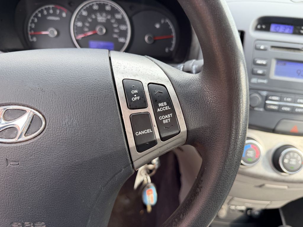 2010 Hyundai Elantra Image 12
