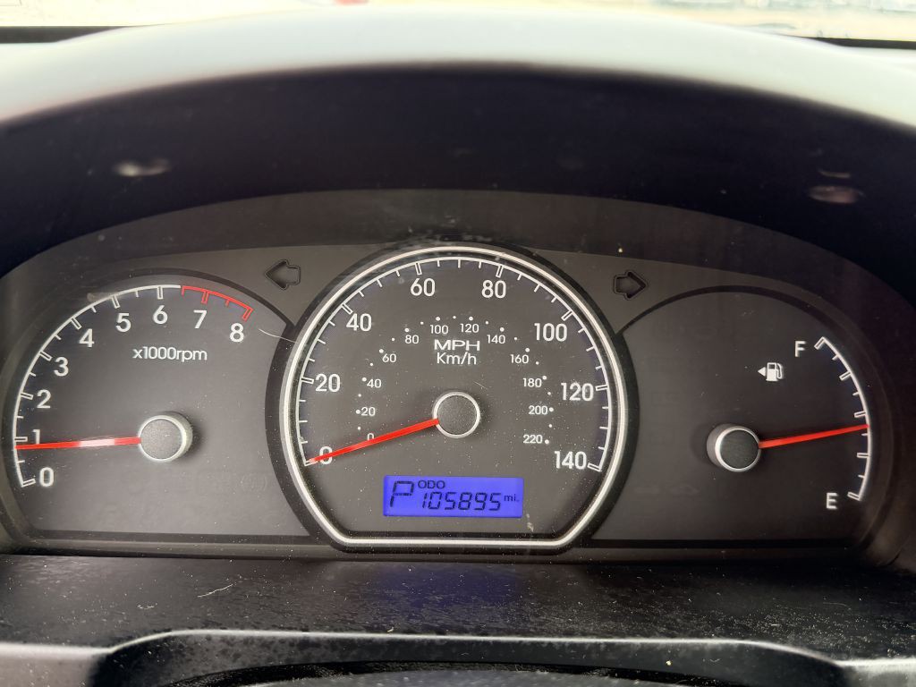 2010 Hyundai Elantra Image 13