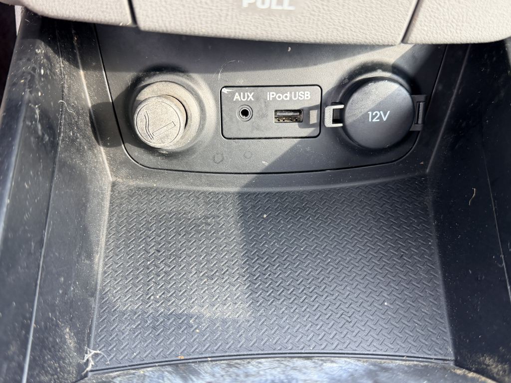 2010 Hyundai Elantra Image 16