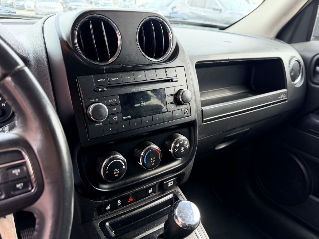 2016 Jeep Patriot Image 11