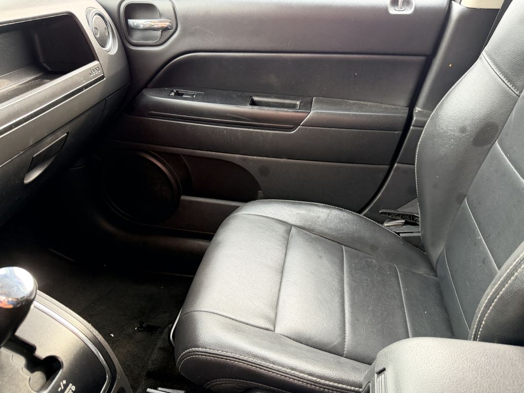 2016 Jeep Patriot Image 12