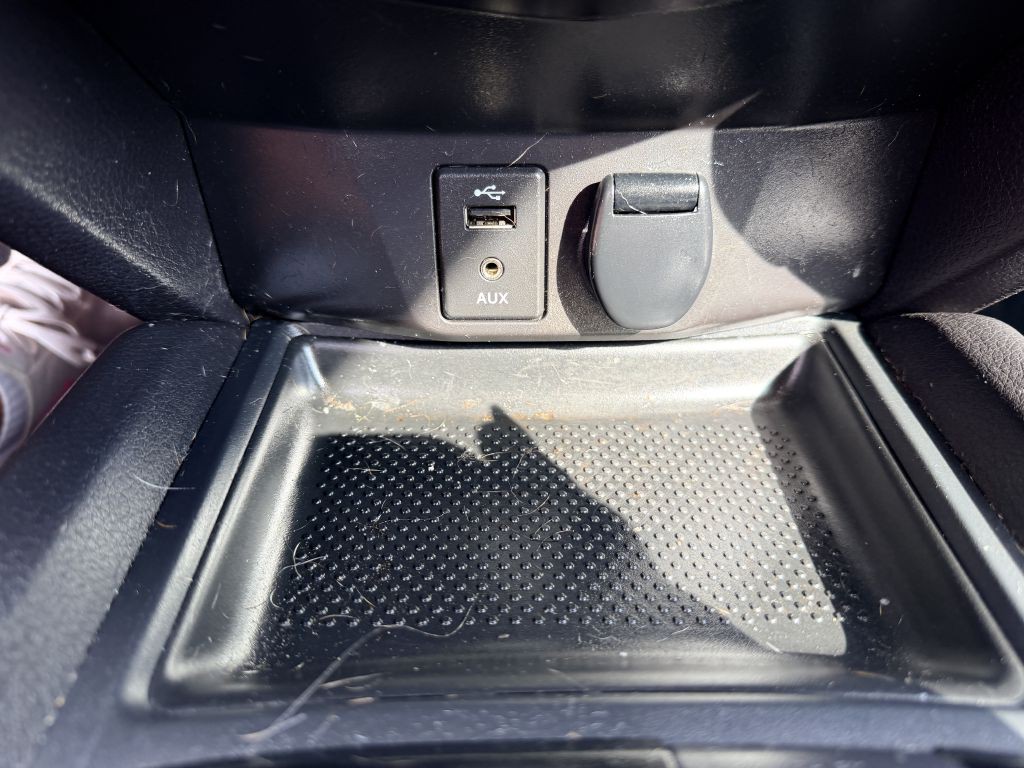 2016 Nissan Rogue Image 19