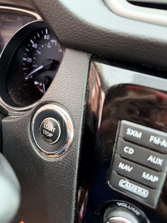 2016 Nissan Rogue Image 21