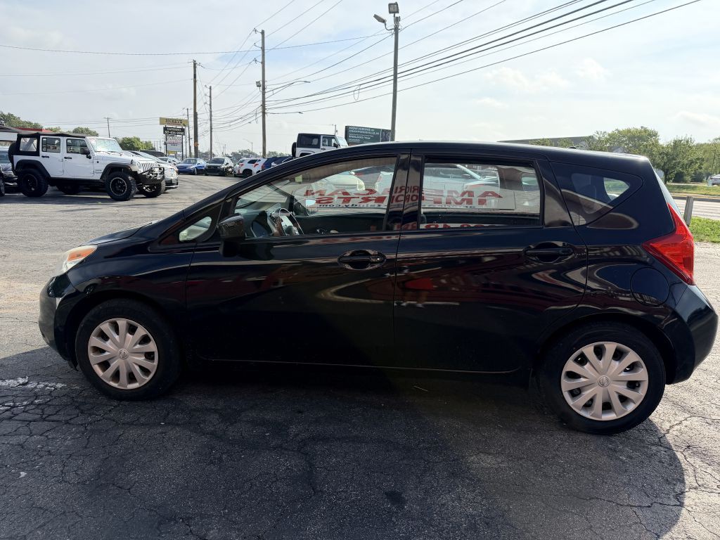 2015 Nissan Versa Image 3