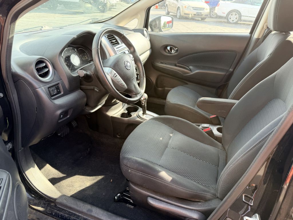2015 Nissan Versa Image 9