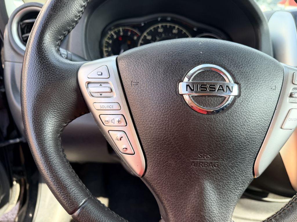 2015 Nissan Versa Image 14
