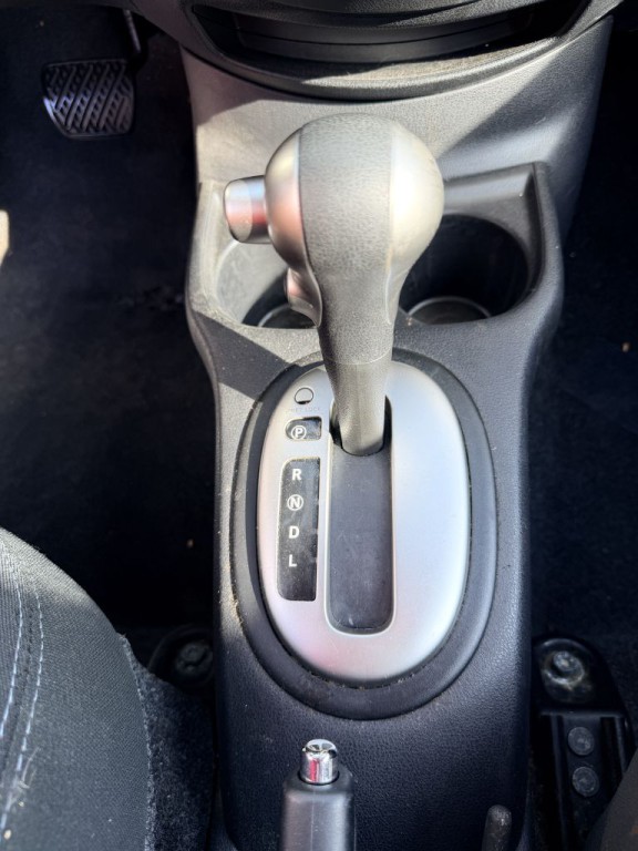 2015 Nissan Versa Image 19