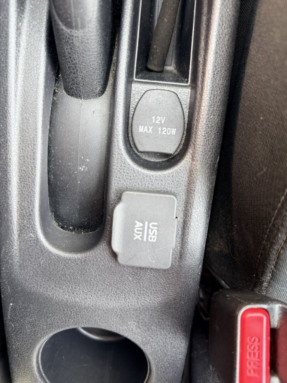 2015 Nissan Versa Image 20