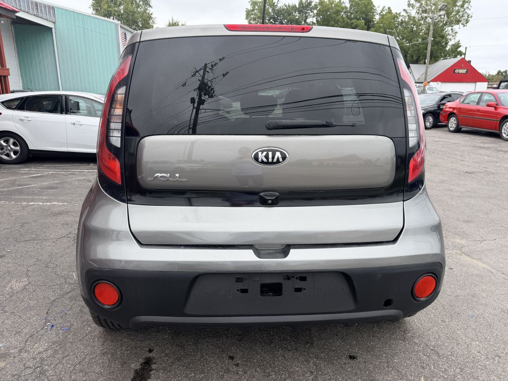 2017 Kia Soul Image 4