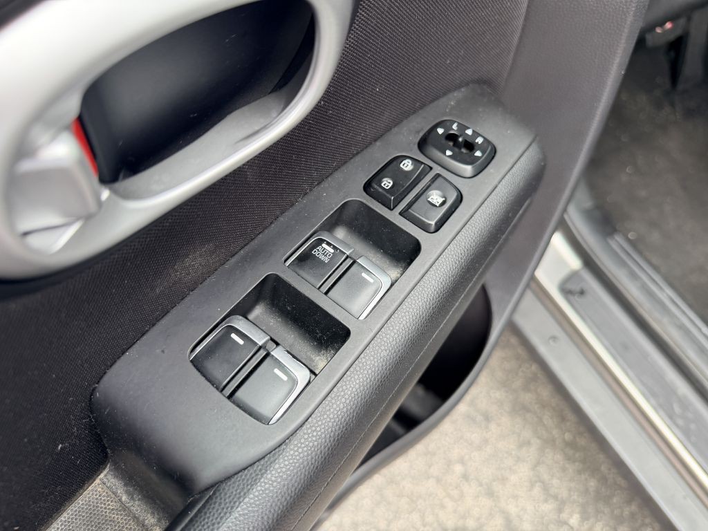 2017 Kia Soul Image 8