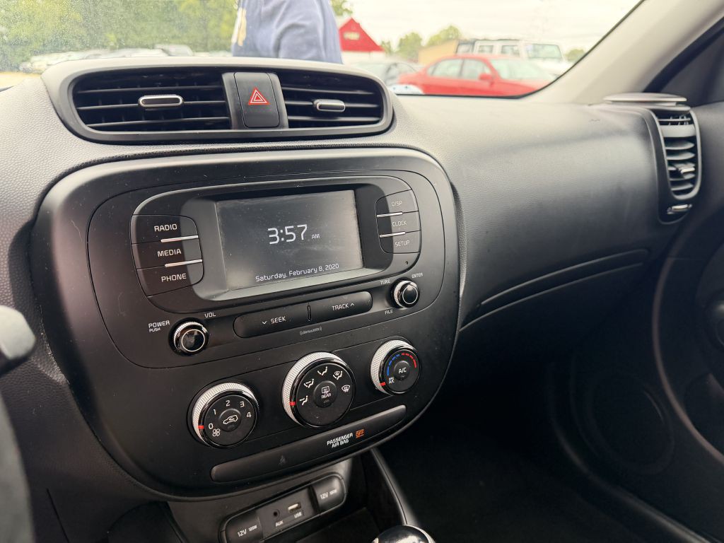 2017 Kia Soul Image 11