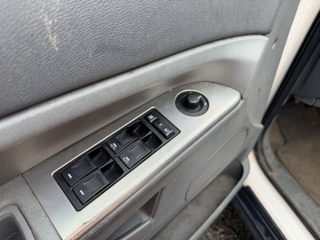 2006 Jeep Grand Cherokee Image 7