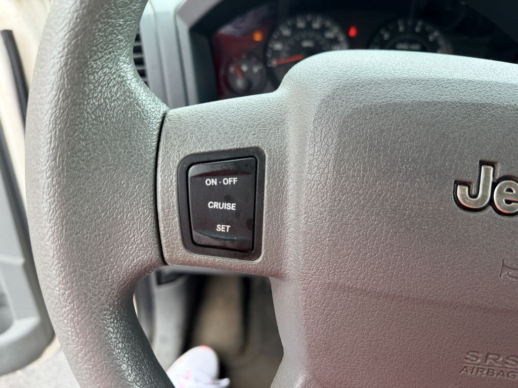 2006 Jeep Grand Cherokee Image 11