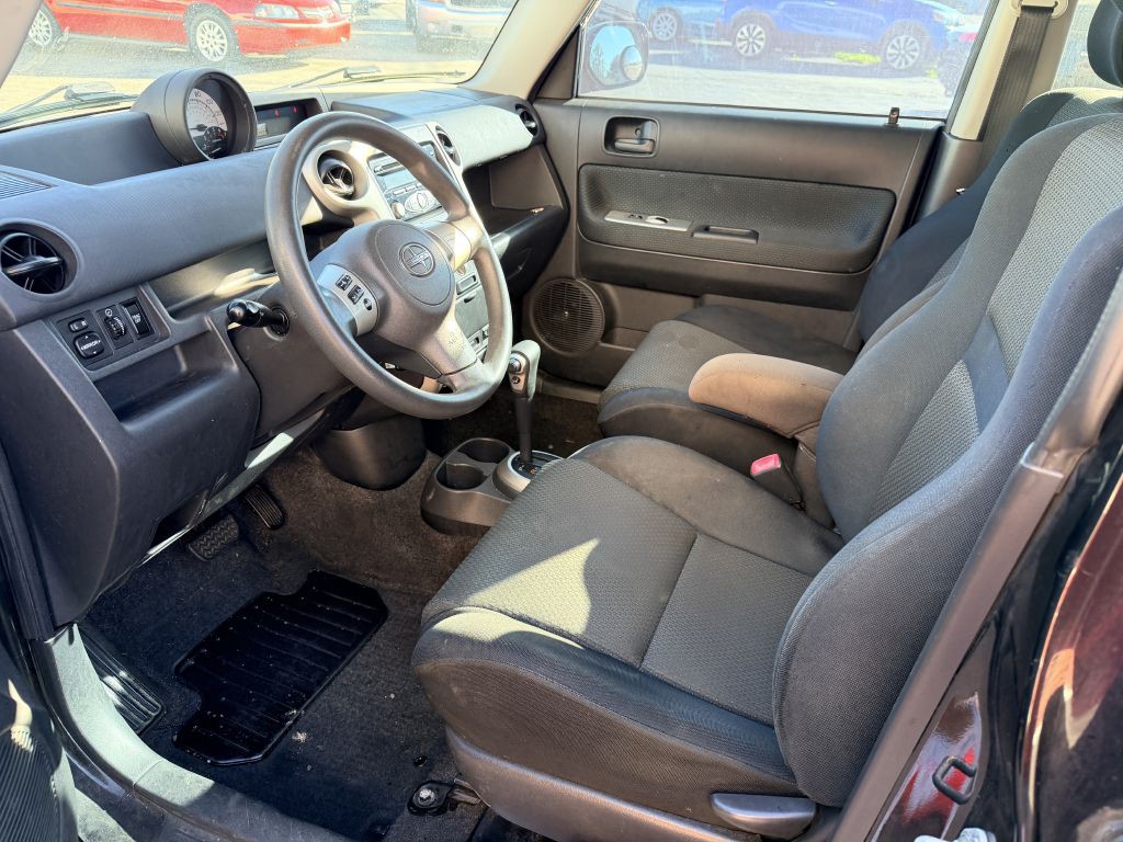 2006 Scion xB Image 9