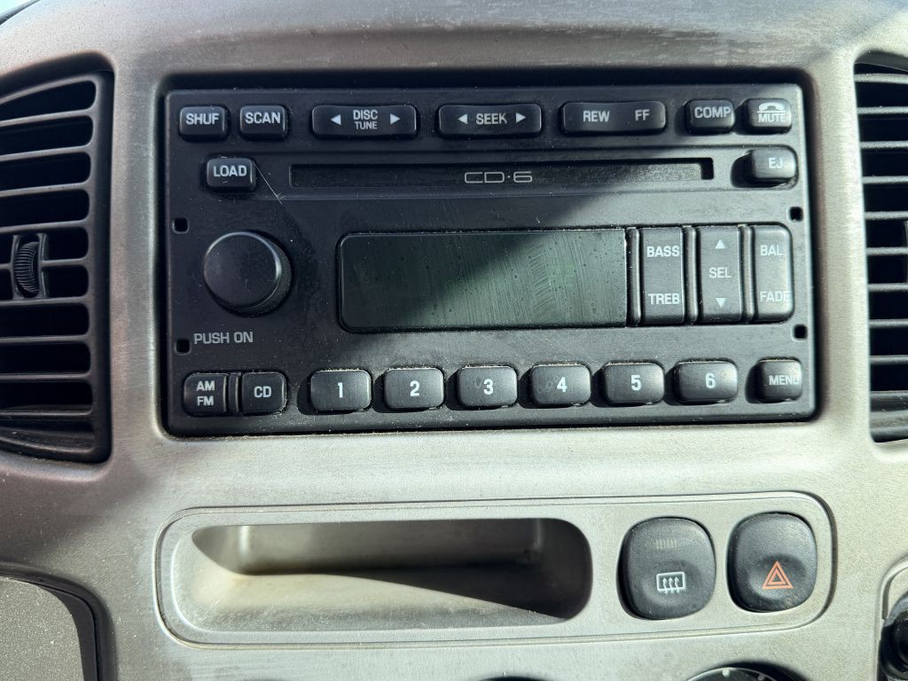 2003 Ford Escape Image 16