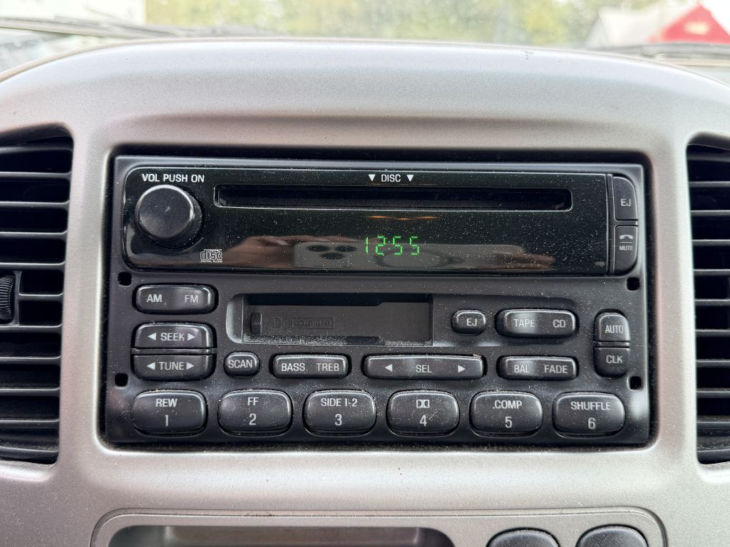 2003 Ford Escape Image 17