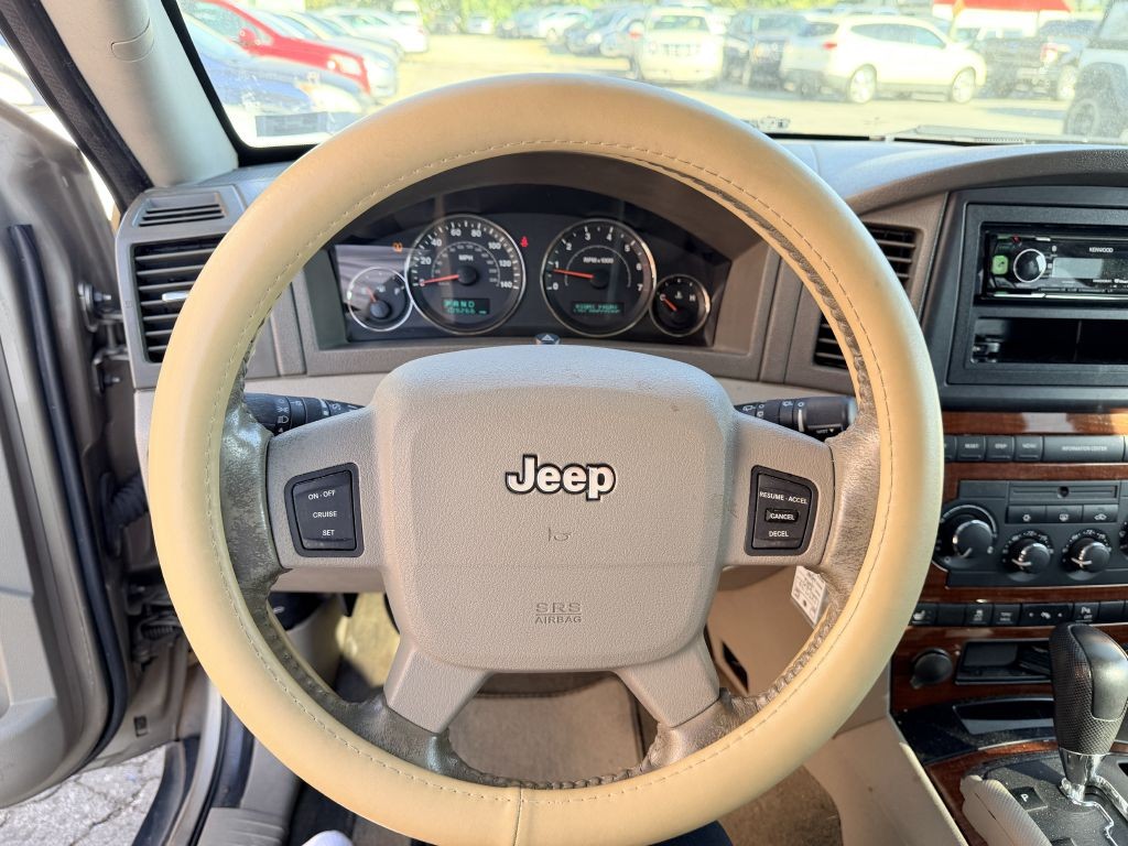 2006 Jeep Grand Cherokee Image 9