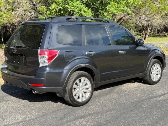 2012 Subaru Forester Image 8